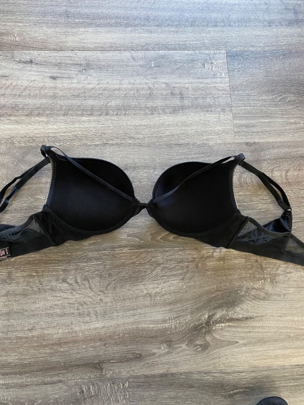 Victoria’s Secret Very Sexy Lace Push Up Bra 34C - Picture 3 of 4